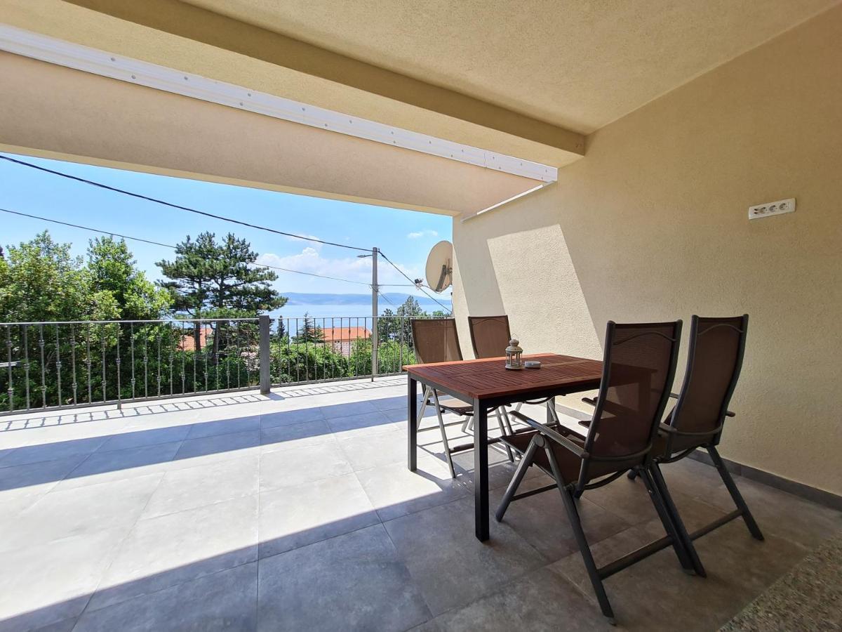 Apartamento Belle Oasis Novi Vinodolski Exterior foto