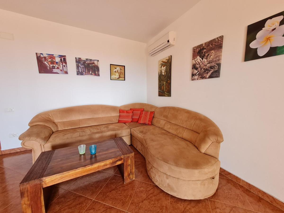 Apartamento Belle Oasis Novi Vinodolski Exterior foto