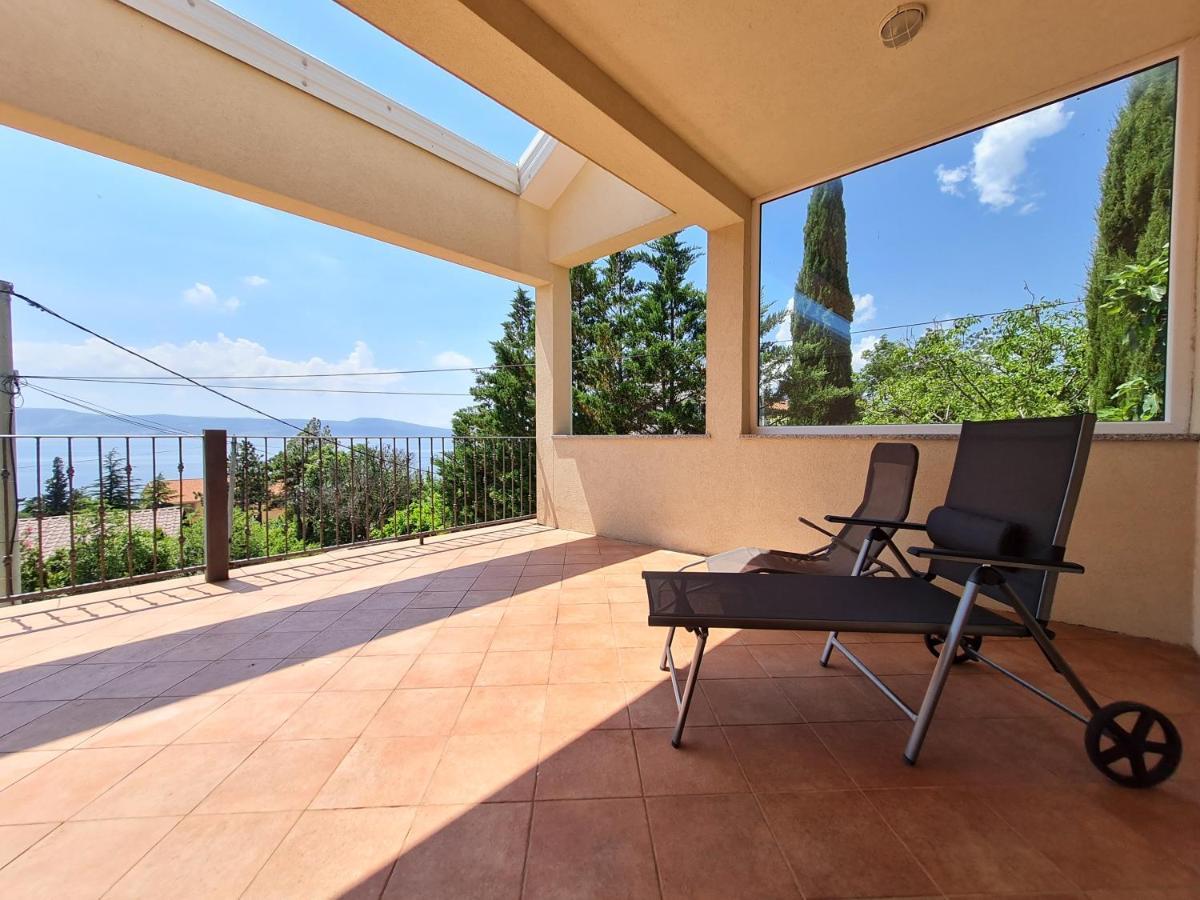 Apartamento Belle Oasis Novi Vinodolski Exterior foto
